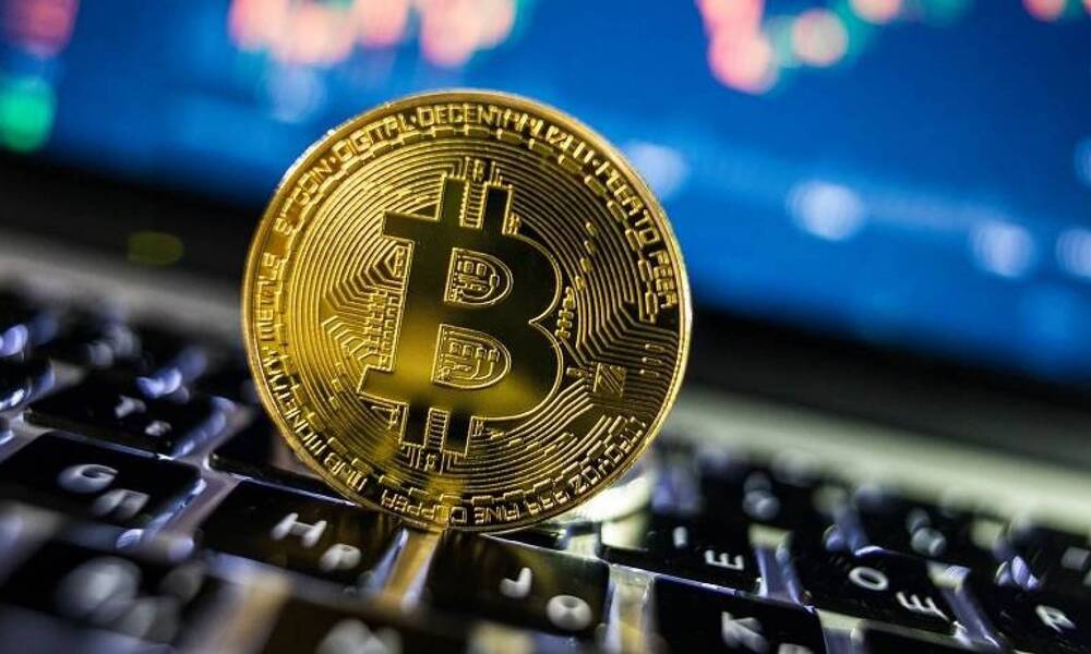 ارتفاع عملة البيتكوين وتتجاوز 24 ألف دولار