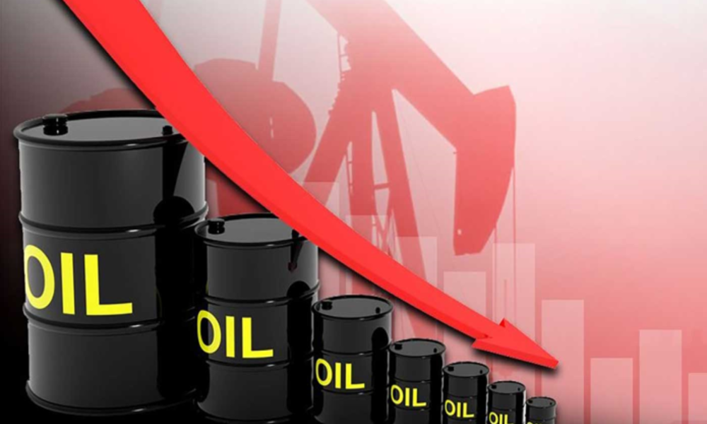 انخفاض أسعار النفط لــــ لاسبوع الثالث على التوالي وخام برنت يسجل 74 دولاراً للبرميل