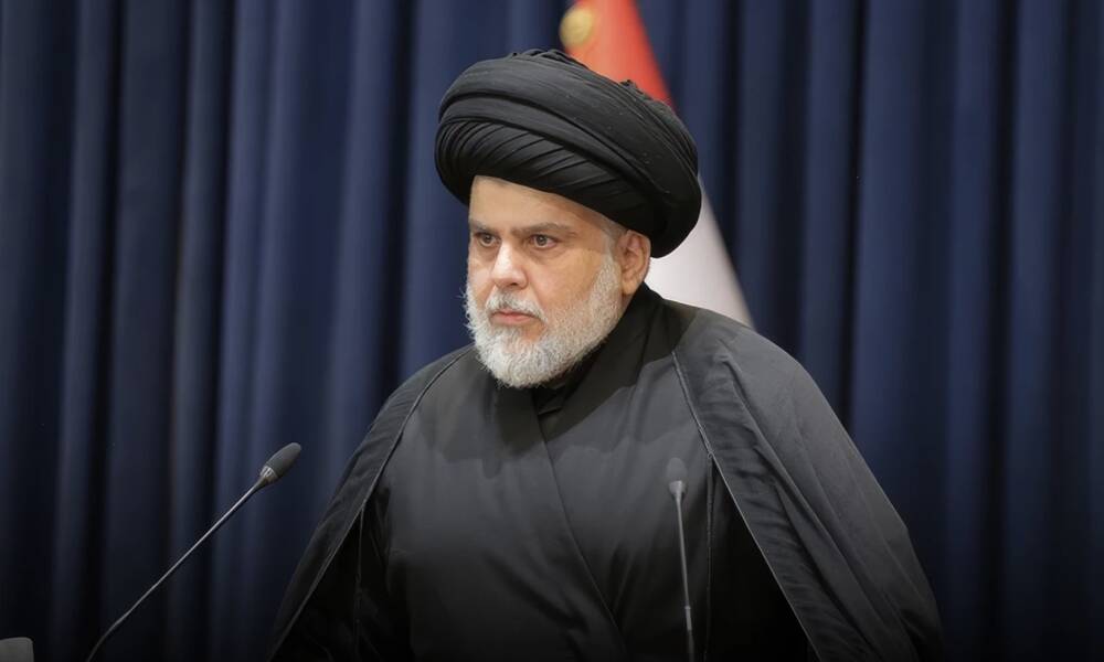 "جهلة يستغلهم الفاسدين".. الصدر يتبرأ من 32 عنصراً داخل التيار وسرايا السلام