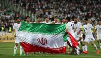 ترامب يهدد بمنع إيران من مونديال 2026: السياسة تلقي بظلالها على كرة القدم!