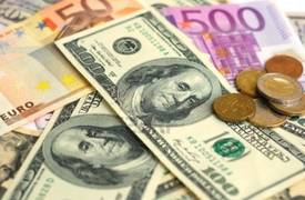 الدولار يسجل ارتفاع مقابل عملات عديدة وسط مخاوف من اندلاع الحرب التجارية