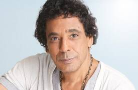 محمد منير .. يتعرض لوعكة صحية نقل على اثرها الى المستشفى