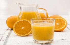 تناول  كوب من عصير البرتقال صباحا يقلل  من مخاطر السكتة الدماغية