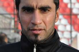 وفاة اللاعب العراقي حيدر عبد الرزاق متأثراً بإصابة تعرض لها إثر اعتداء سابق ببغداد.