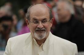مكتب المدعي العام في مقاطعة تشوتاكوا يعلن وفاة سلمان رشدي