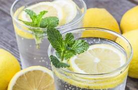 تعرف على فوائد شرب ماء الليمون!!
