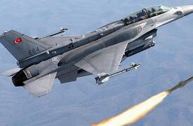 طائرات حربية تركية تقصف محافظة دهوك
