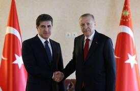 رئيس اقليم كردستان .. يهاتف أردوغان ليعرب  عن "ثقته وتفاؤله" بفوزه في الـ18 من أيار