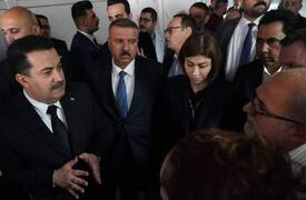 بالصور ..السوداني  يزور المصابين في حادثة حريق قضاء الحمدانية الراقدين في المستشفى الجمهوري ويتابع تقديم الخدمات العلاجية الكاملة لهم