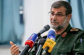 الحرس الثوري الإيراني يلوح بإغلاق مضيق هرمز إذا تعرضت إيران للهجوم الأمريكي