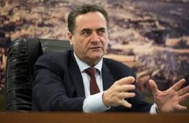 وزير الدفاع الإسرائيلي يهدد: سنواصل ضرب لبنان