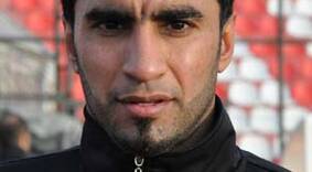 وفاة اللاعب العراقي حيدر عبد الرزاق متأثراً بإصابة تعرض لها إثر اعتداء سابق ببغداد.