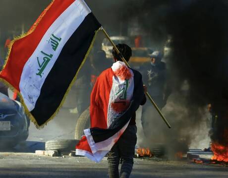 العراق بين التطمينات والتحذيرات.. هل ينزلق الجنوب والوسط إلى احتجاجات مسلحة؟