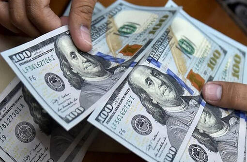 انخفاض اسعار الدولار في البورصة العراقية