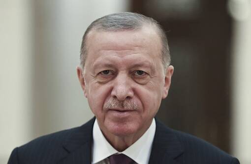 أردوغان يؤدي اليمين الدستورية