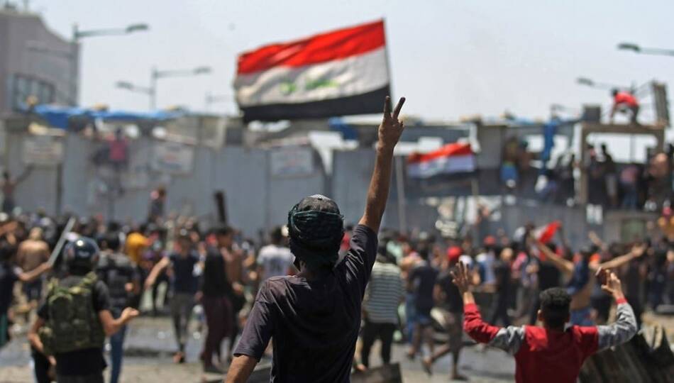 بمناسبة الذكرى الثالثة لتظاهرات تشرين توافد مئات المحتجين إلى ساحة التحرير